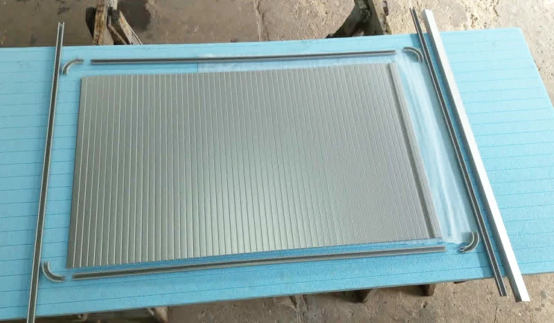 100x60s.jpg